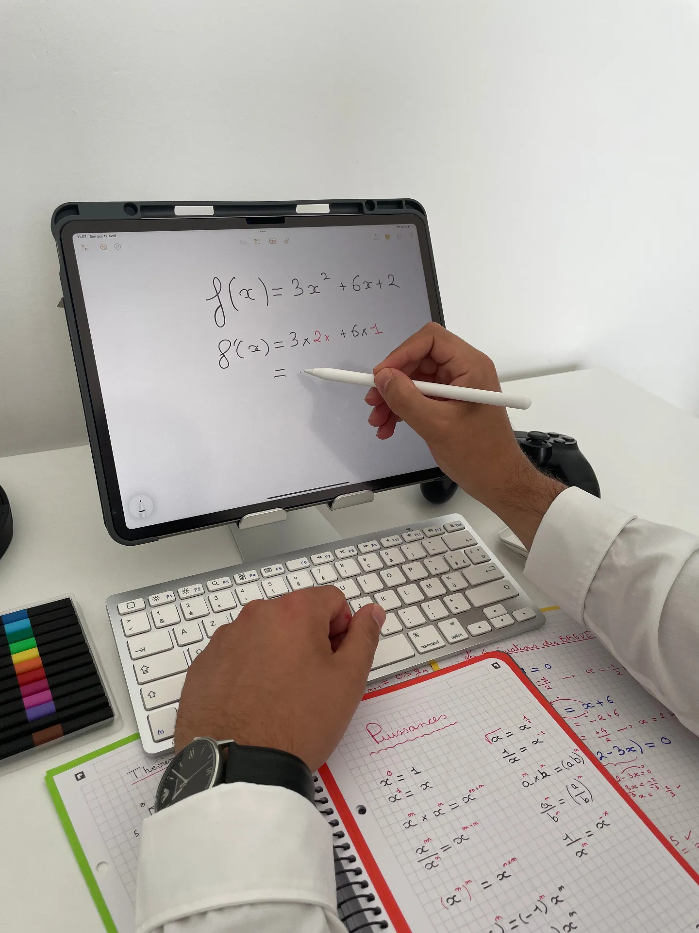 Cours en direct avec tablette interactive et Apple Pencil